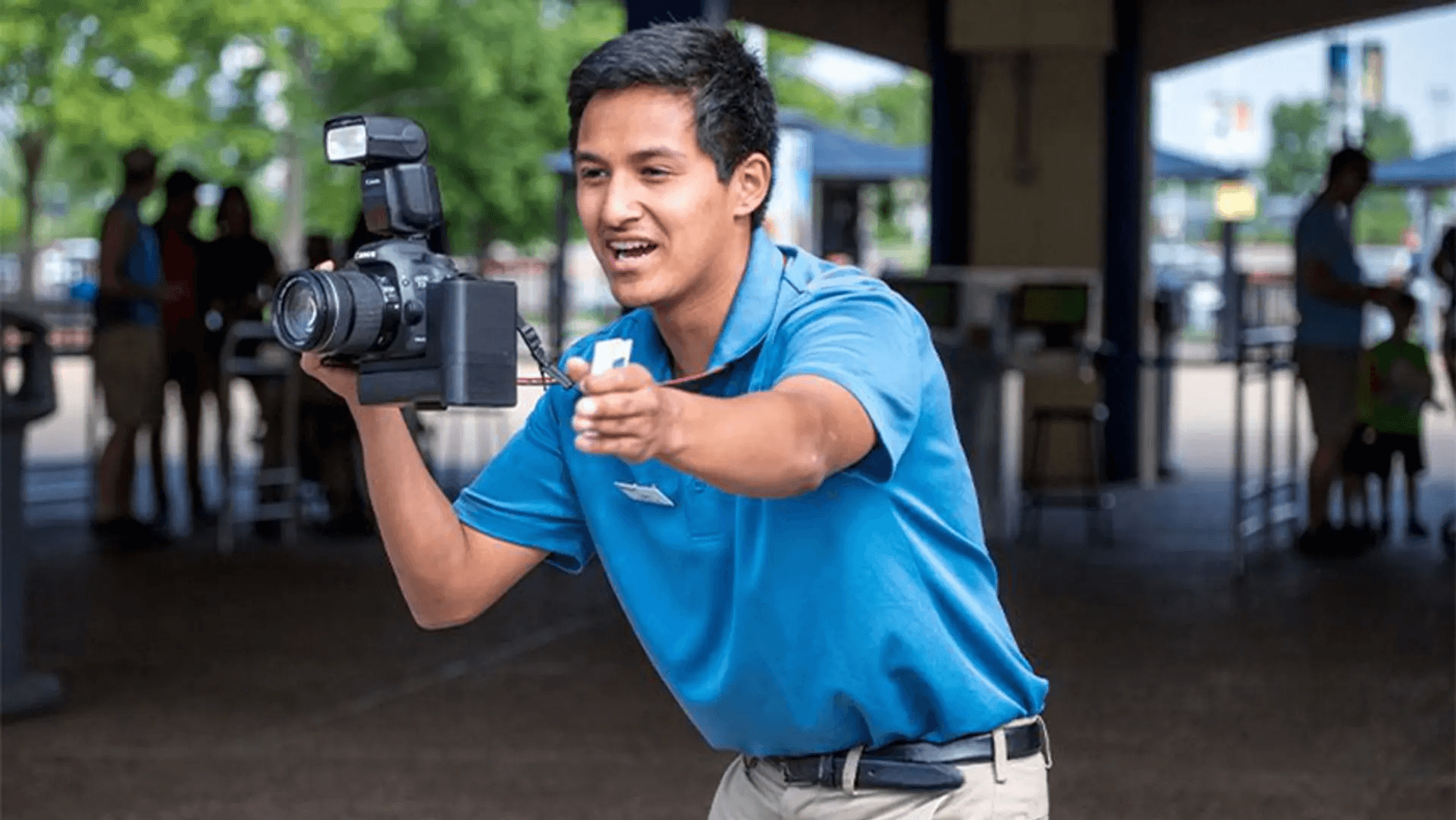 employee with camera